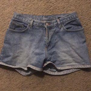 Size: 5 No Boundaries shorts.